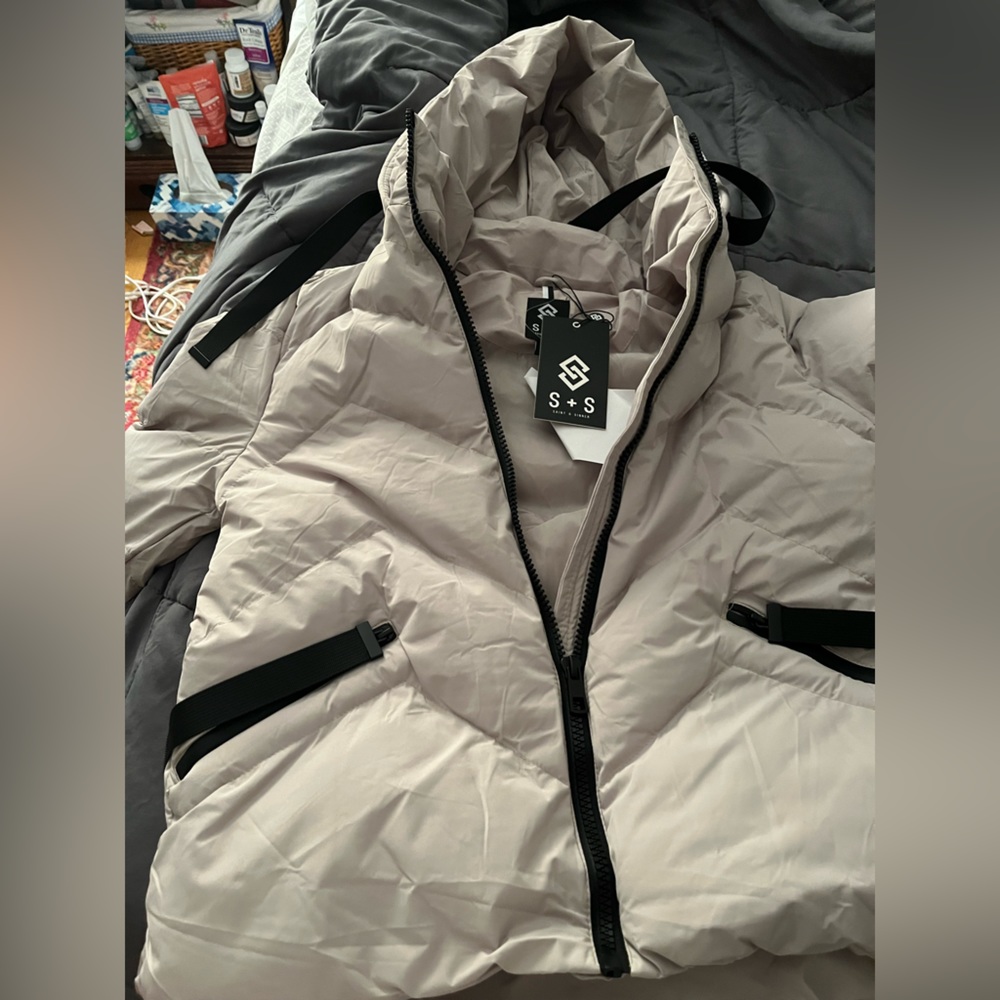 Sinners & Saints puffer coat nwt (size 12)